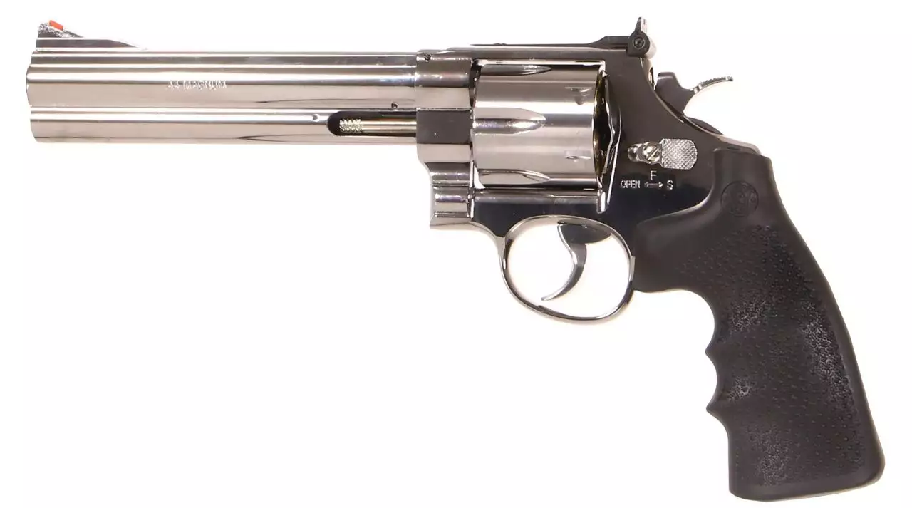 Choix revolver CO2 4000844739957_000_smith_wesson_629_classic_6_5pouces_co2_silver_26468_pa_co2_39957_.jpg