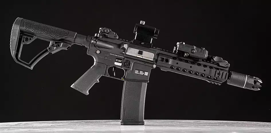 page m4 vs ak photo replique m4 custom jpg